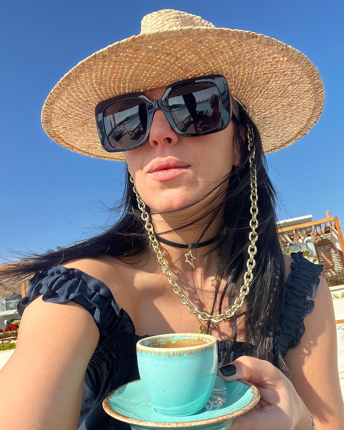 Утром - кофта, в обед купальник: Джамала рассказала о зимнем отдыхе в Египте и умилила семейными фото