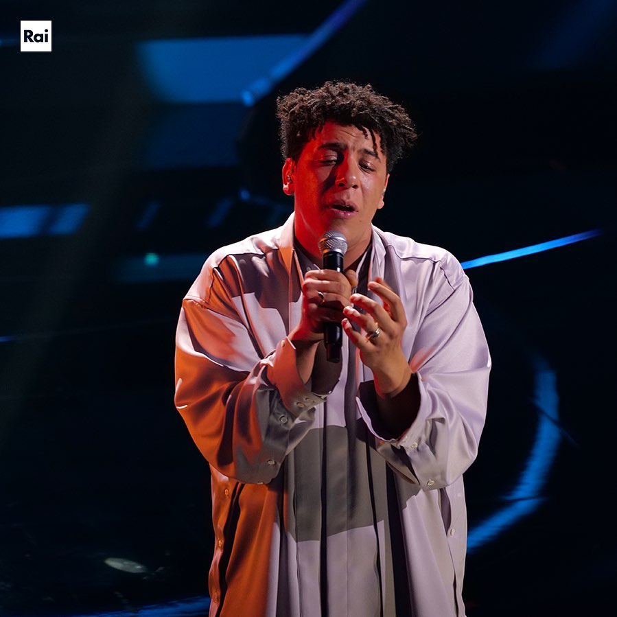 В Италии прошел легендарный фестиваль Сан-Ремо 2022: яркие фото и видео