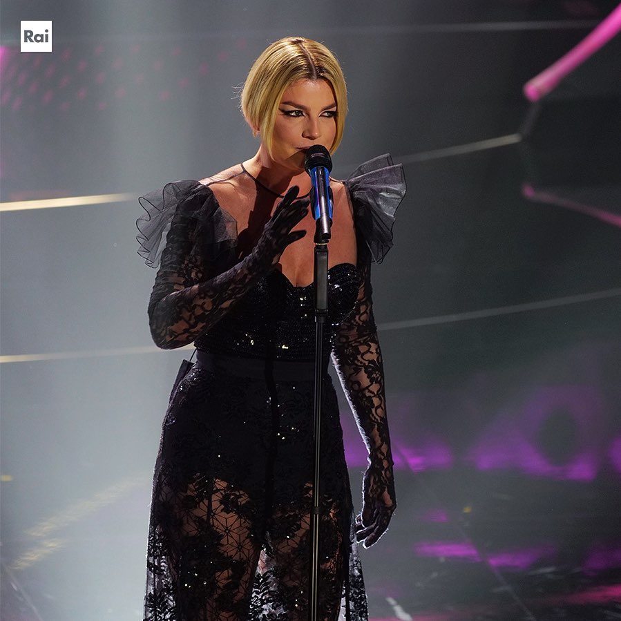 В Італії пройшов легендарний фестиваль Сан-Ремо 2022: яскраві фото і відео