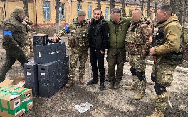 "Деньги на войне - это плохо": Святослав Вакарчук рассказал, сколько сейчас зарабатывает