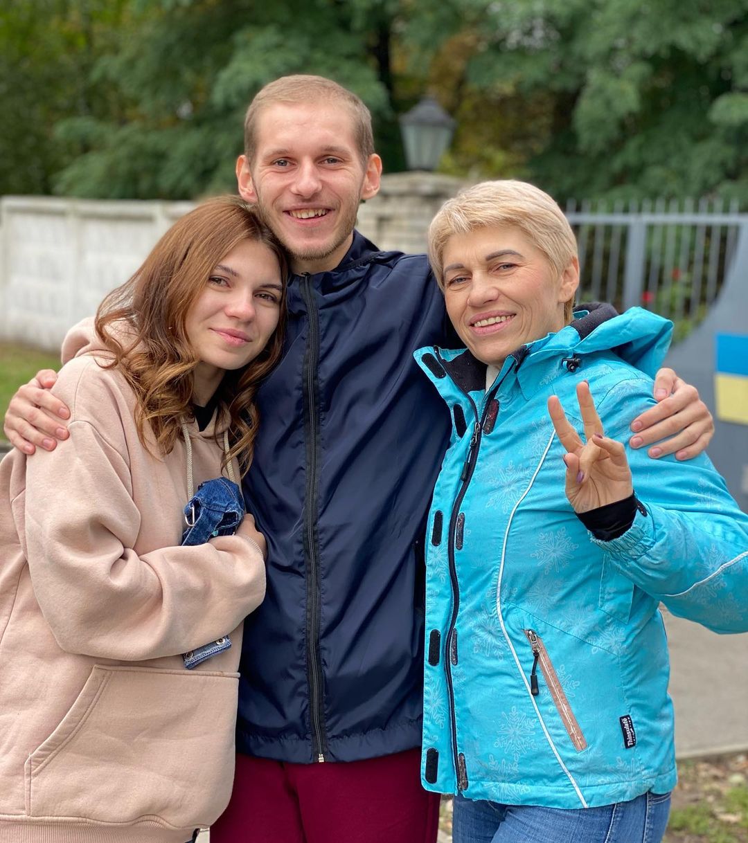 Обличчя Азовсталі: якими є звільнені з полону захисники Маріуполя поза війною