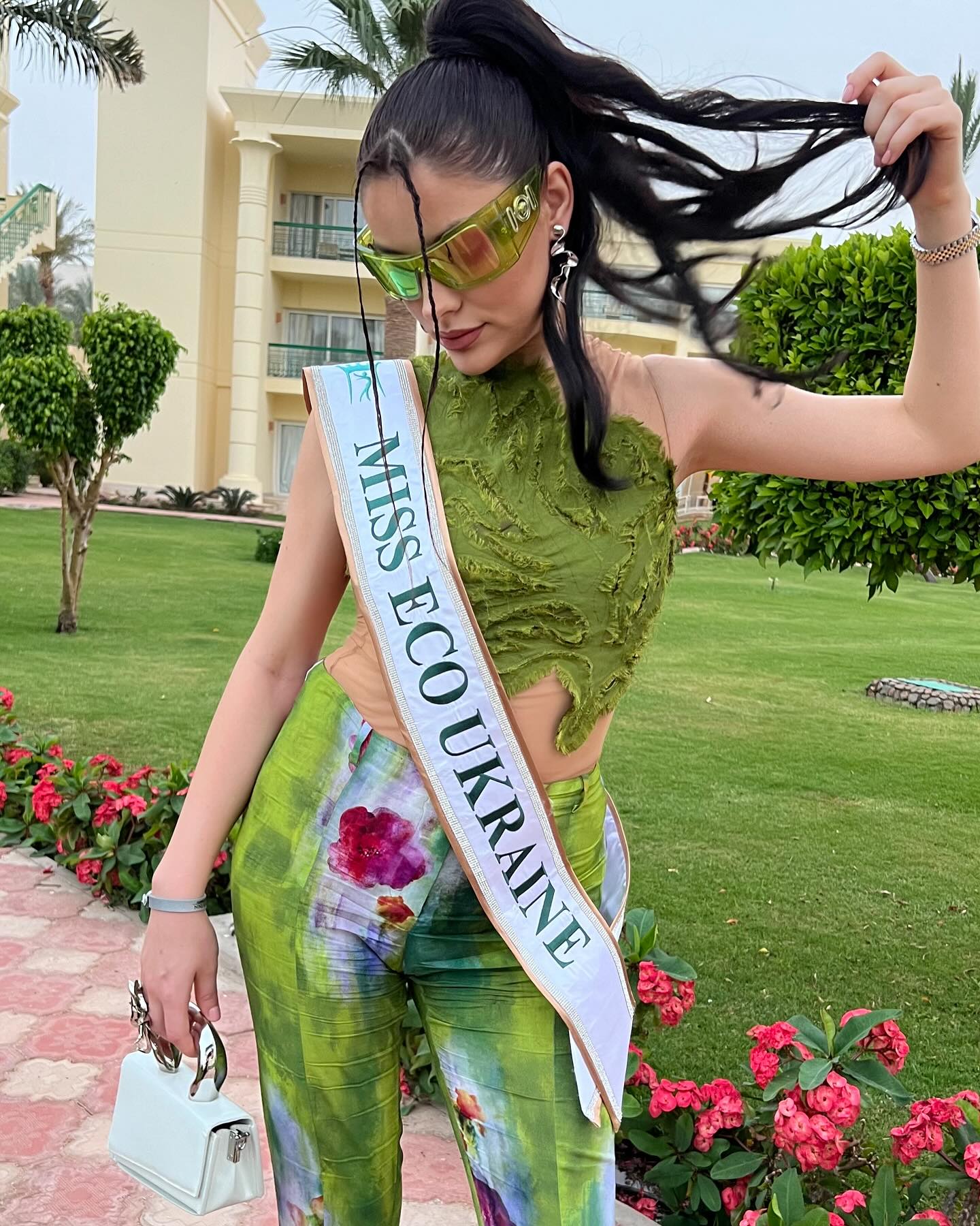 В каком наряде Ангелина Усанова прибыла в Египет на Miss Eco International 2024