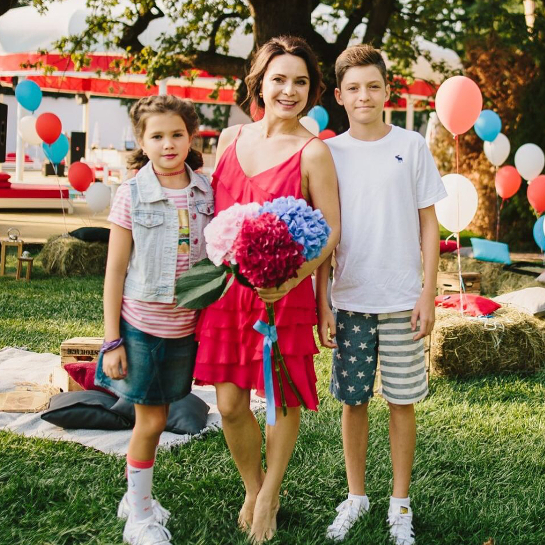Лілія Подкопаєва зачарувала рідкісним фото з дорослими дітьми
