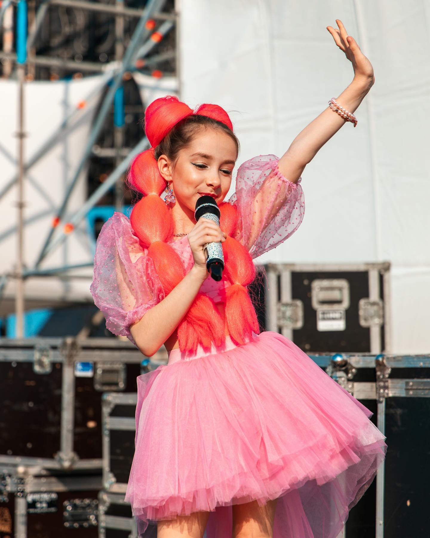 Співачка Vlada К розсекречує секрети покоління Z: швидке дорослішання, навчання за кордоном і критичне мислення